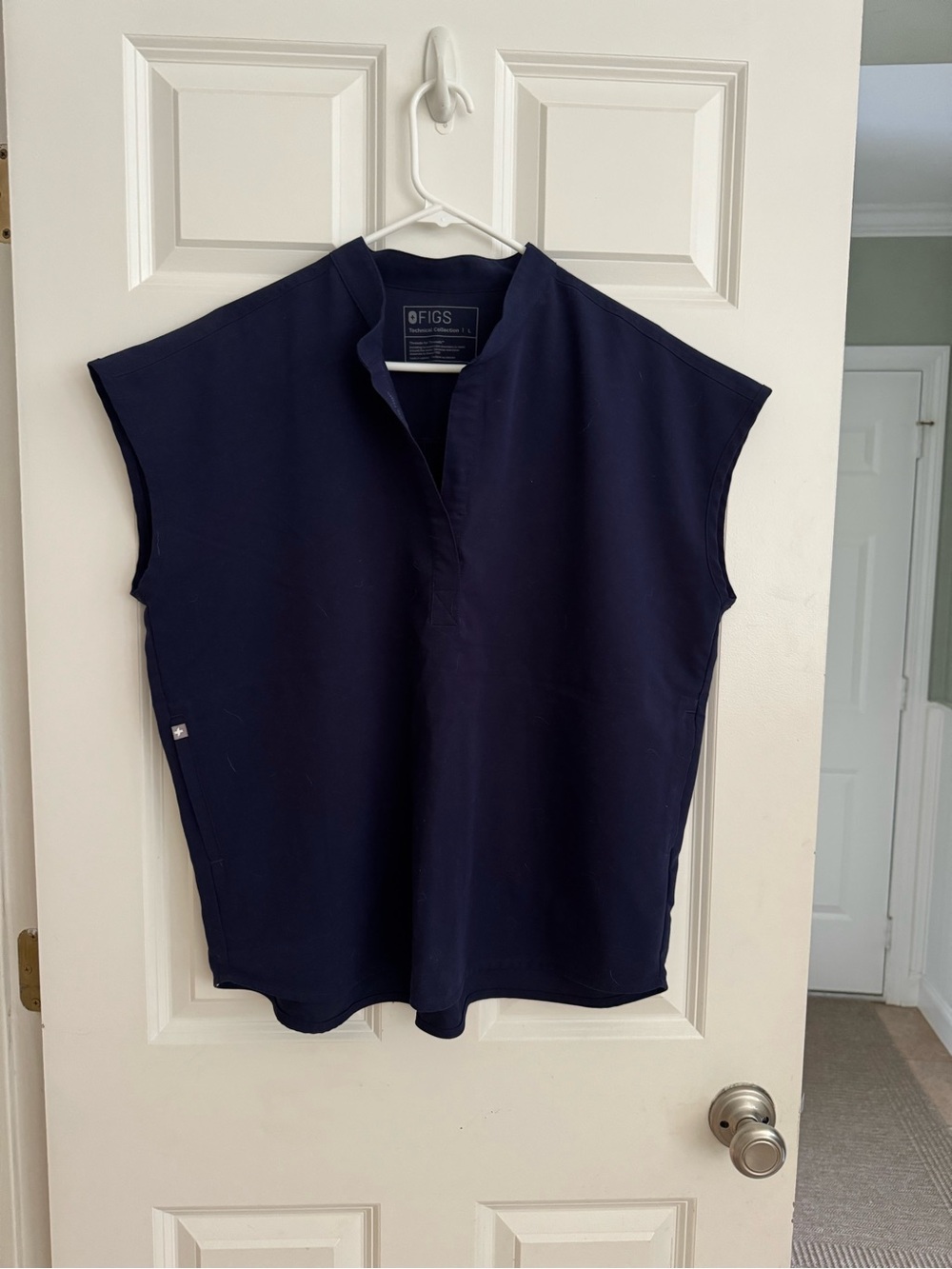 Figs Women's Navy Blue Sleeveless Tunic Top